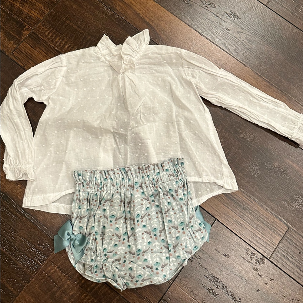 Two piece set
